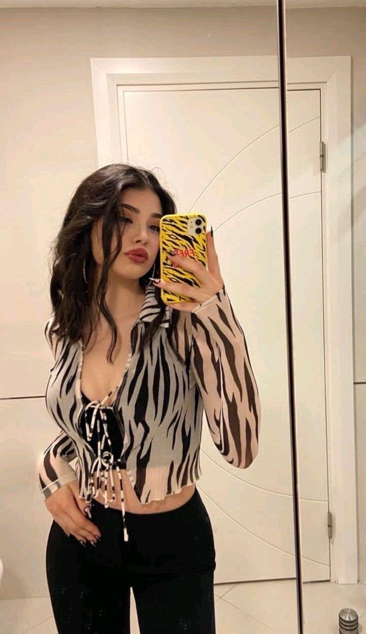 Cumhuriyet Cazip Kadın Escort Zeynep